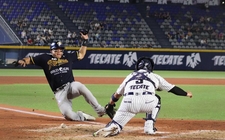 Images_156253_thumb_sultanes-cae-rieleros-serie-twitter