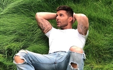 Images_166371_thumb_ricky-martin-twitter