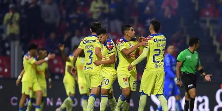 América vence al Santos y se confirma como líder del fútbol mexicano